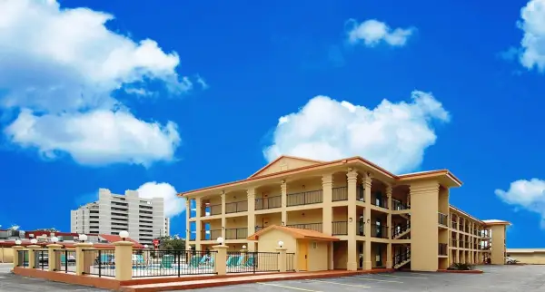 Fairway Inn