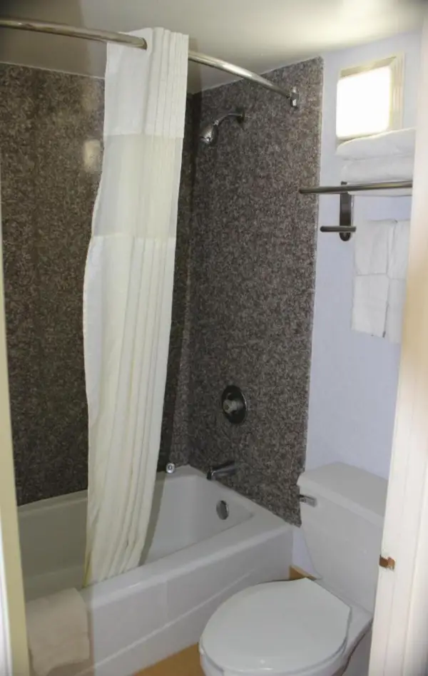 Fairway Inn 10