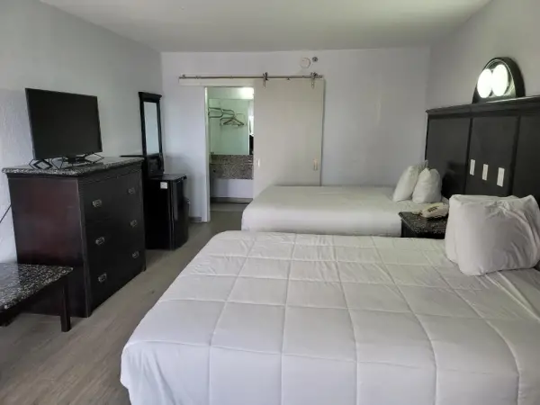 Fairway Inn 5